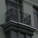 Gesmeed balkon met profielgreep